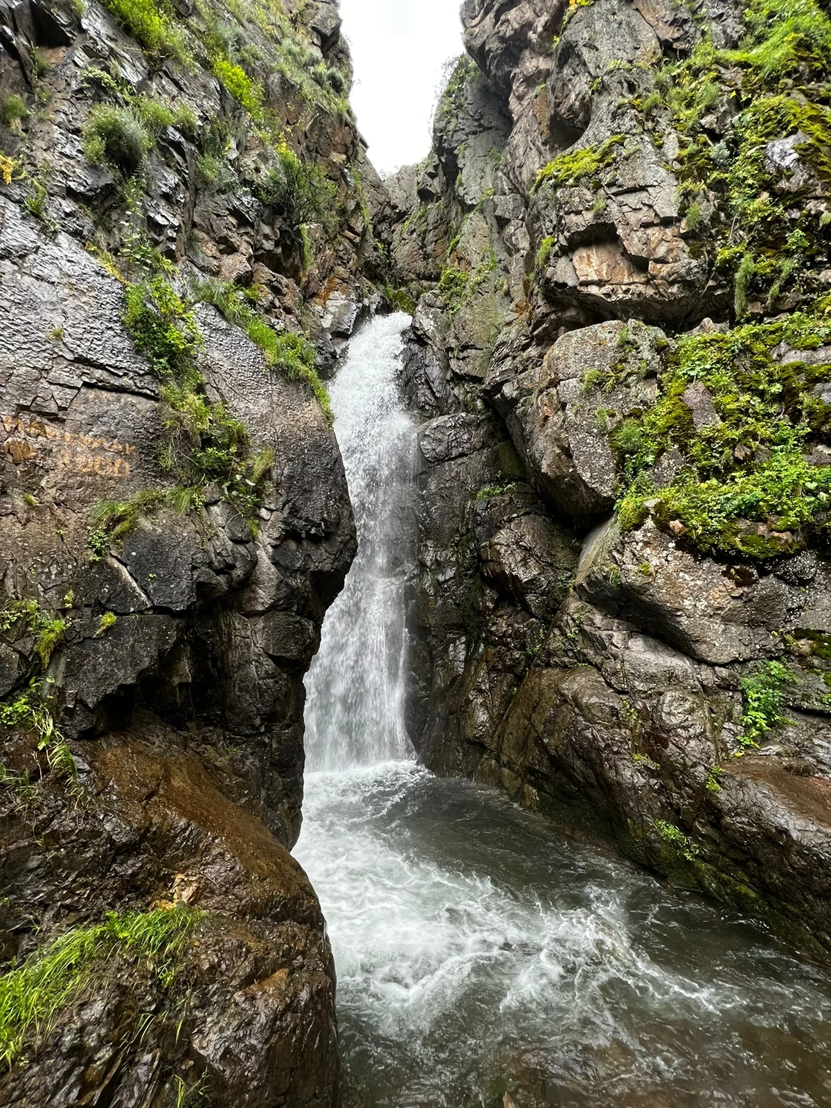 Monte Горные походы (Поход на водопад Узын Каргалы)